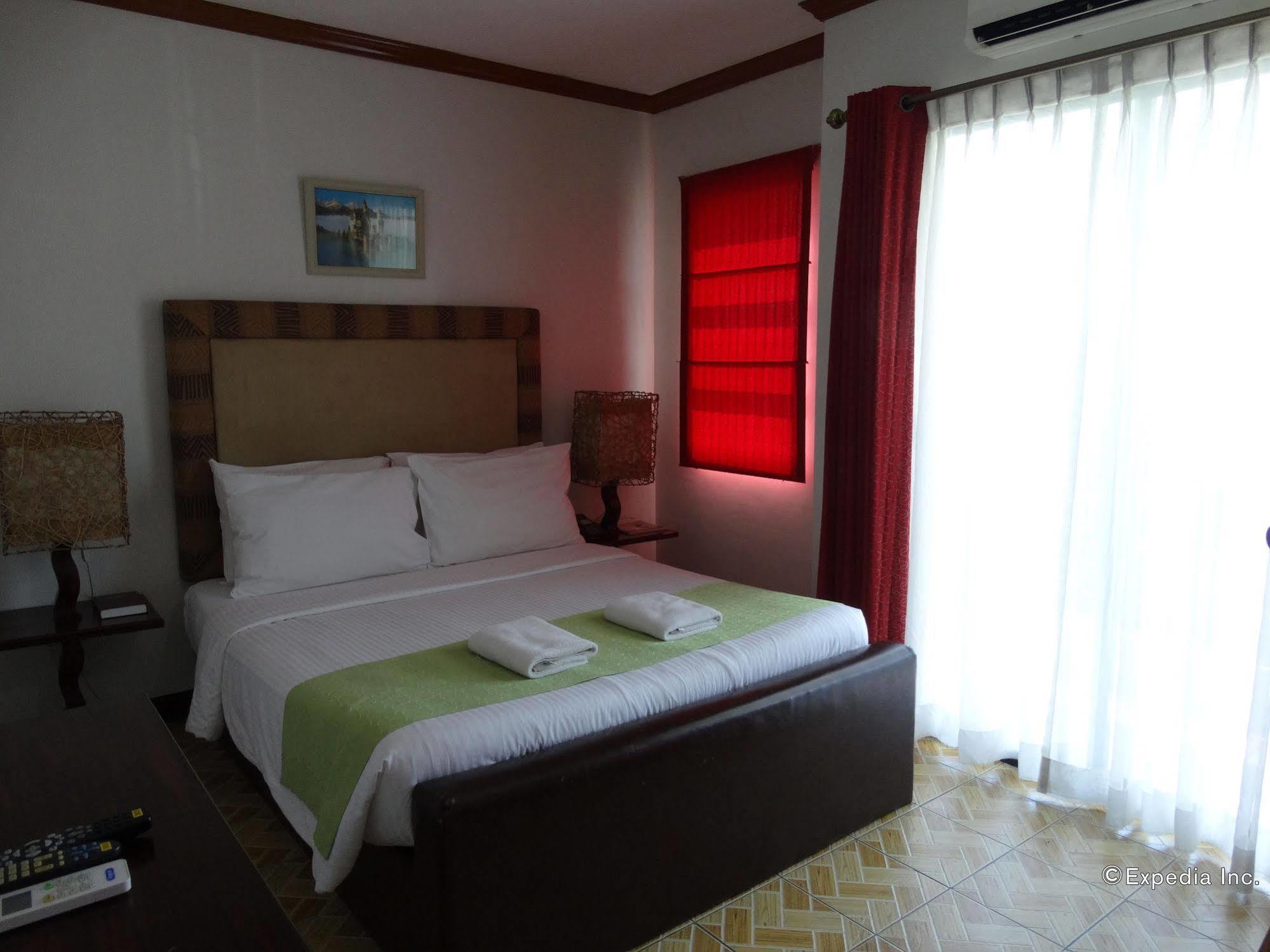 Ecoland Suites & Inn Davao City 외부 사진